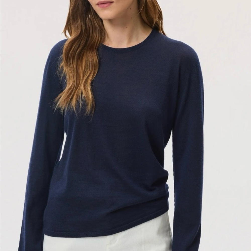 Johnstons of Elgin Fitted Blue Long Sleeve Tee